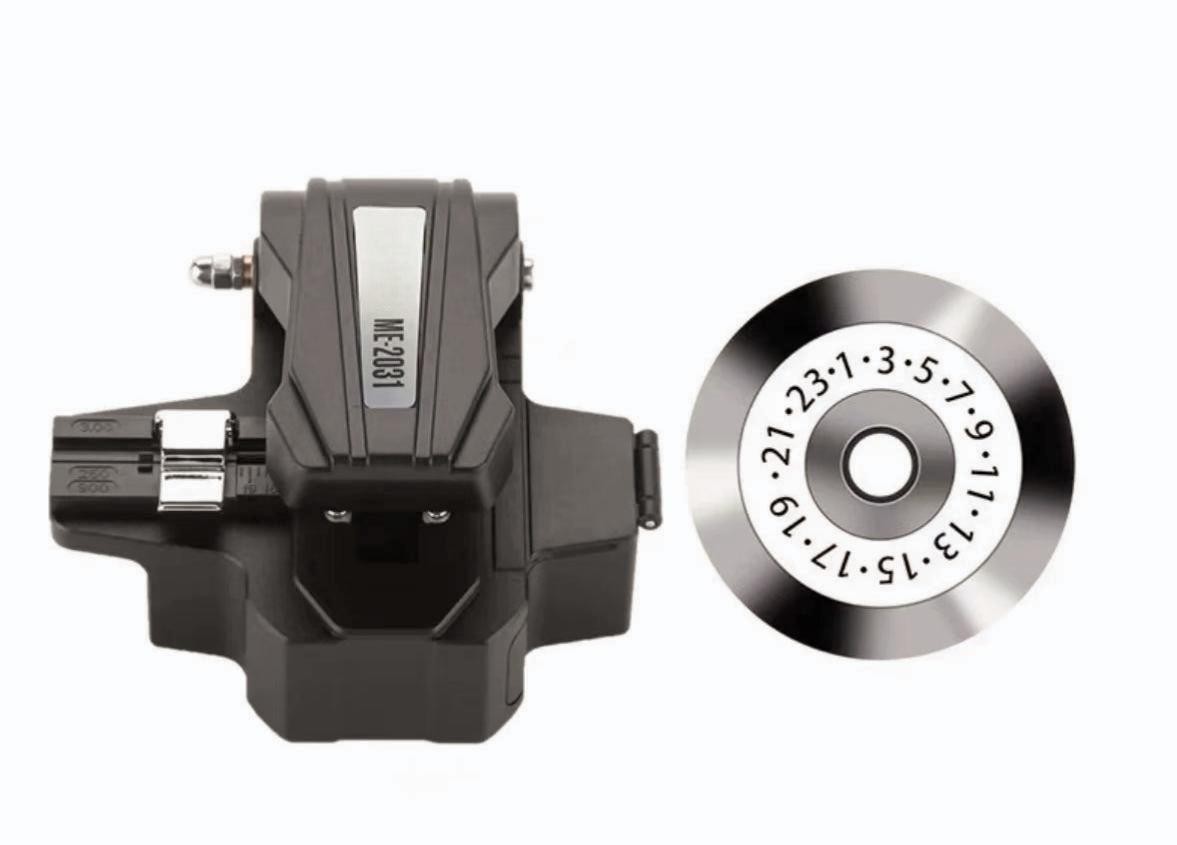 Optical Fiber Cleaver