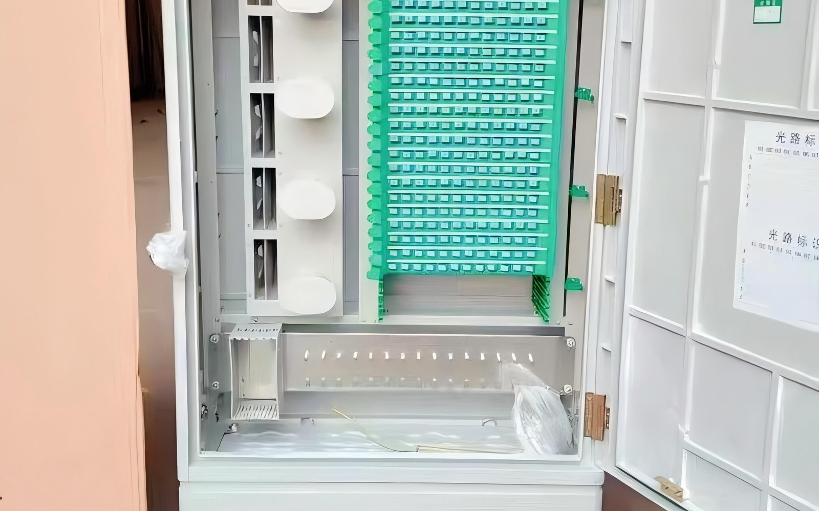 Electrical Connection & Electronic Components — solutions